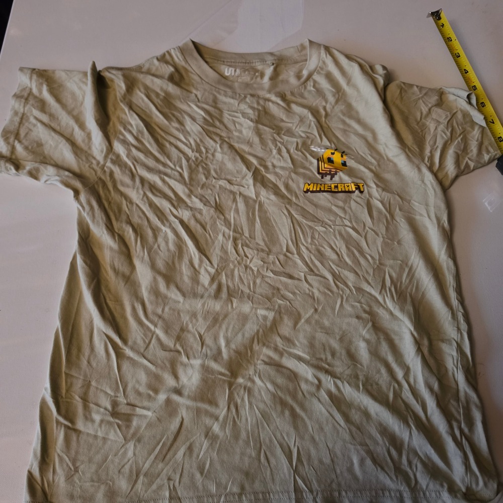 Uniqlo UT Minecraft Bee Graphic T-Shirt Kids Size 13 Khaki Green Short Sleeve
